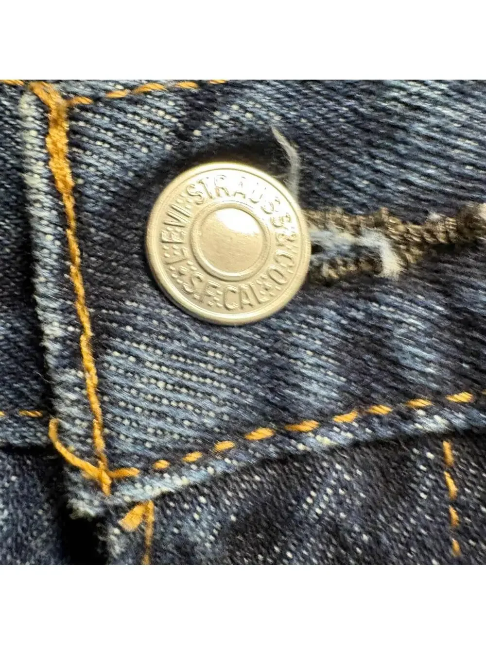 Levis 505 Regular Fit Distressed Jeans Mens 36x29 Blue Denim Heavy Destroyed